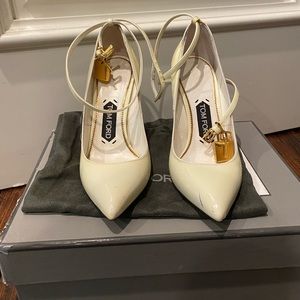 Tom Ford Padlock Pumps